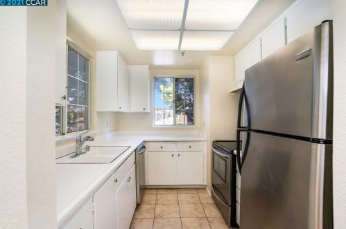 348 Blanchard Ln, Benicia CA  94510-2745 exterior