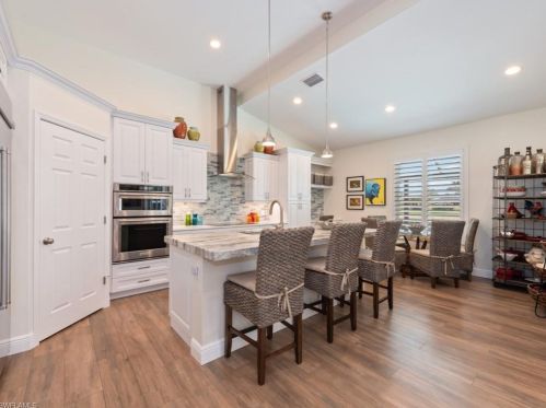 23346 Olde Meadowbrook Cir, Bonita Springs FL  34134-9114 exterior