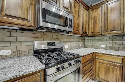 720 Greenville Ave, Richardson TX  75081-4112 exterior