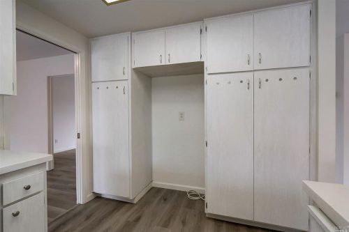 6596 Meadowridge Dr, Santa Rosa CA  95409-5863 exterior