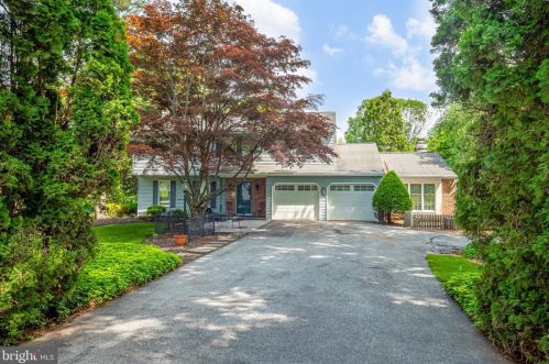 112 Wildbrier Rd, Downingtown, PA 19335-1042