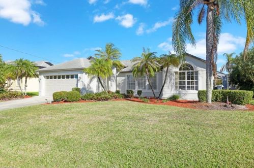 4925 17th Pl, Cape Coral, FL 33914-6908