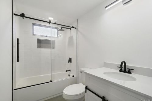 24 Peekskill Hollow Rd, Tompkins Corners NY  10579-3213 exterior