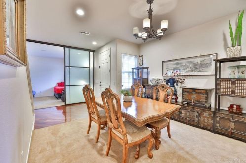 1326 Creekside Dr, Chula Vista CA 91915-2520 exterior