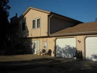 2816 Walters Dr, Milford, KS 66514-9257