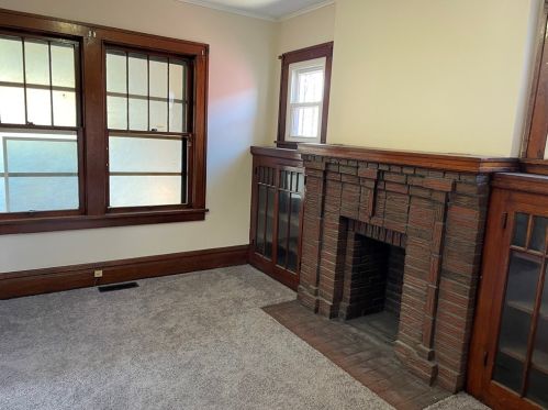 1705 Moravia St, New Castle PA  16101-5806 exterior