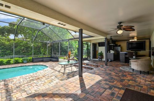 1135 Wisper Run Ct, Lutz FL  33558-5185 exterior
