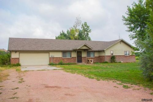 153 Mccumber Ln, Florence, CO 81226-9539