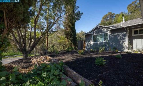 3301 Glenly Rd, Oakland CA  94605-4114 exterior