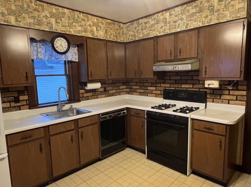 1343 Chicago St, Green Bay WI  54301-3837 exterior