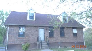 4800 Trenton Dr, Hermitage, TN 37076-1518