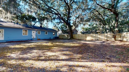 1117 Lafayette St, Beaufort SC  29902-4057 exterior