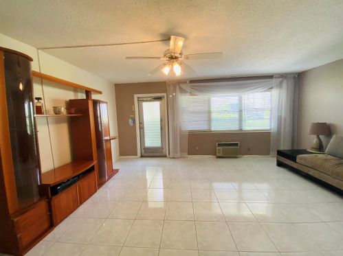 181 Sheffield H, West Palm Beach, FL 33417-1508
