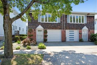 24924 37th Ave, Long Island City, NY 11363