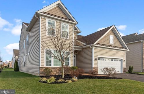 232 Regency Blvd, Yardley, PA 19067-6431