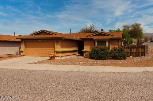 3041 Giovanna Dr, Tucson, AZ 85730-3100