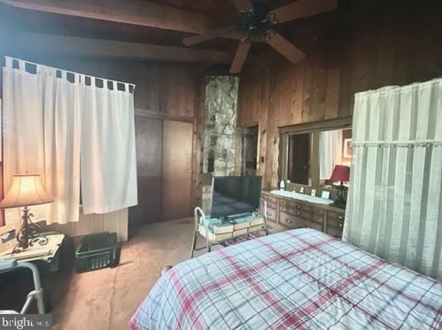 319 Lake Dr, Richmond National Battlefiel VA  22835-2752 exterior