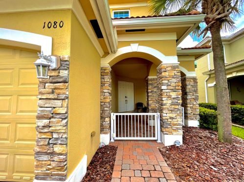 1080 Leonardo Cir, Fort Pierce, FL 34986-4348