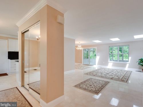 10522 Brevity Dr, Great Falls VA  22066-1736 exterior