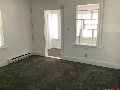 28 George St, Wallingford CT 06492-4008 exterior