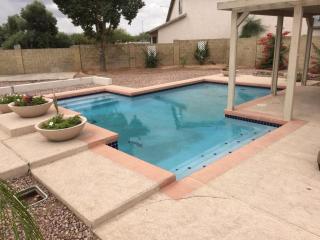 9851 75th Dr, Peoria, AZ 85345-6694