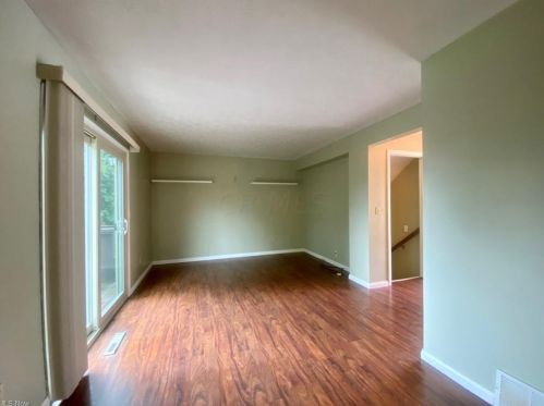 1100 Slope Bay, Zanesville OH  43701-1568 exterior