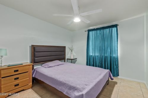 4801 Camino De La Plz, Tucson AZ  85714-3125 exterior