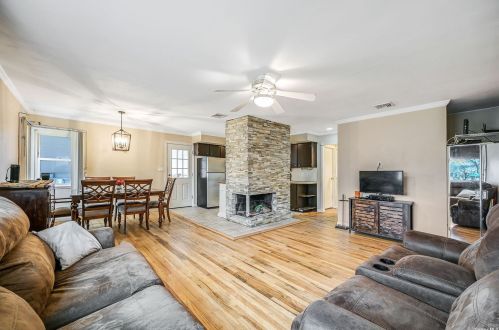 222 Eastwood Blvd, South Setauket, NY 11720-2540