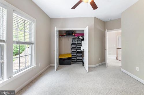 16640 Radcliffe Ln, Woodbridge VA  22191-4437 exterior