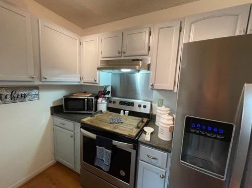5111 Florence Ave, Cincinnati, OH 45242-1911