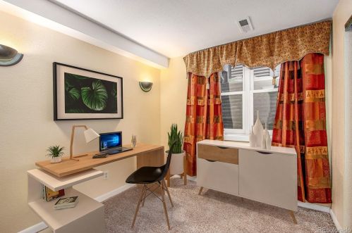 2212 Yosemite Cir, Denver CO exterior