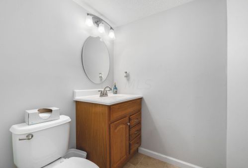 103 Glen Crossing Dr, Pataskala OH  43062 exterior