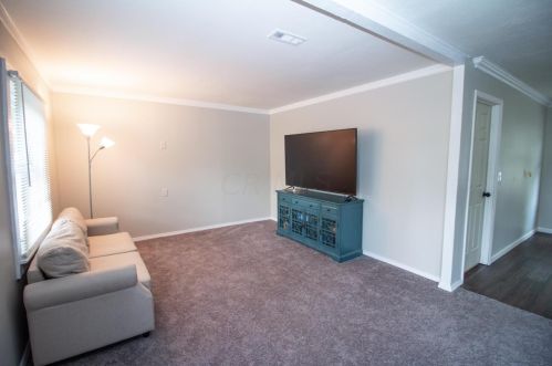 408 Sunset Dr, Johnstown OH  43031-1147 exterior