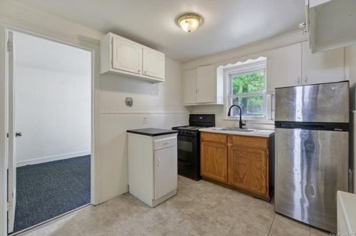 37 Lk St, Highland Falls NY  10928-2012 exterior