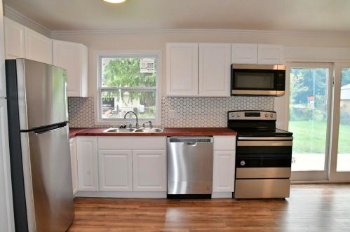 150 4th St, Frazeysburg OH  43822-9753 exterior