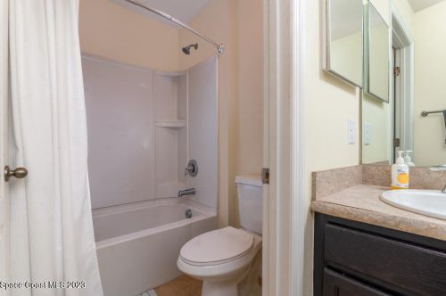 3220 Constellation Dr, Melbourne FL 32940-2365 exterior