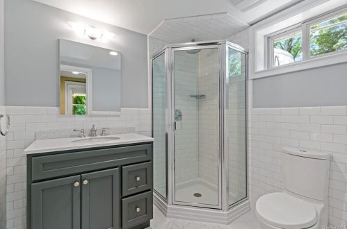 68 Frame Rd, Briarcliff NY  10510-2608 exterior