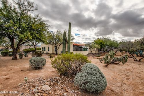 7204 Camino Vecino, Tucson AZ 85715-3418 exterior