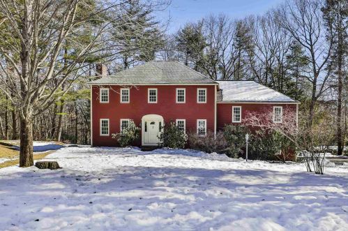 7 Crestwood Ct, Amherst, NH 03031-2035