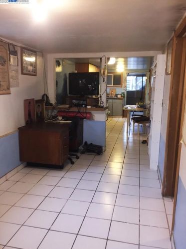 1314 51st Ave, Oakland CA 94601-5604 exterior