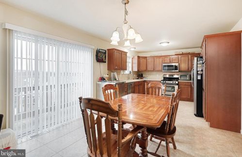 30 Centre Ct, Red Lion PA  17356-8949 exterior