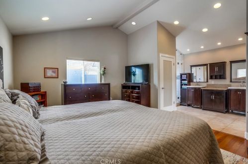 3753 Snowden Ave, Long Beach CA  90808-2226 exterior