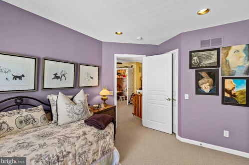 713 Village Ave, Collegeville PA  19426-4168 exterior