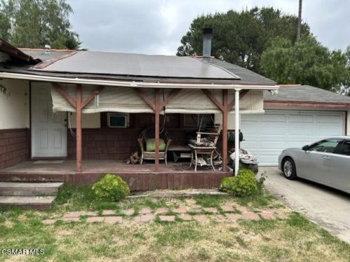 1381 Patricia Ave, Simi Valley, CA 93065-2812