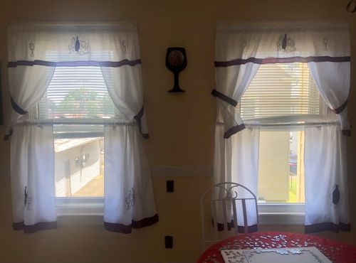 462 Springfield St, Chicopee MA 01013-2856 exterior