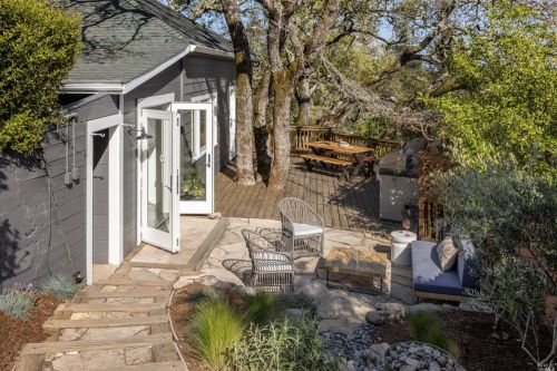 130 Locust Ave, Larkspur, CA 94939-1311