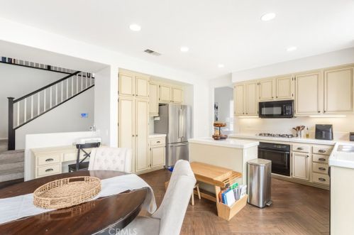 32290 Calle Avella, Temecula CA  92592-3860 exterior