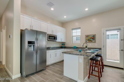 4926 Quiet Way, Gilbert AZ  85298-0648 exterior