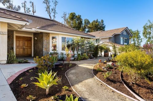 7423 White Oak Rdg, Orange, CA 92869-4520