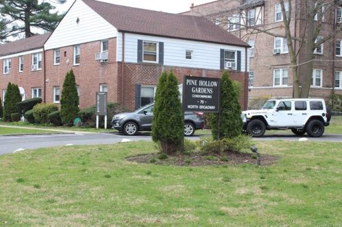 79 Broadway, White Plains NY  10601-4403 exterior